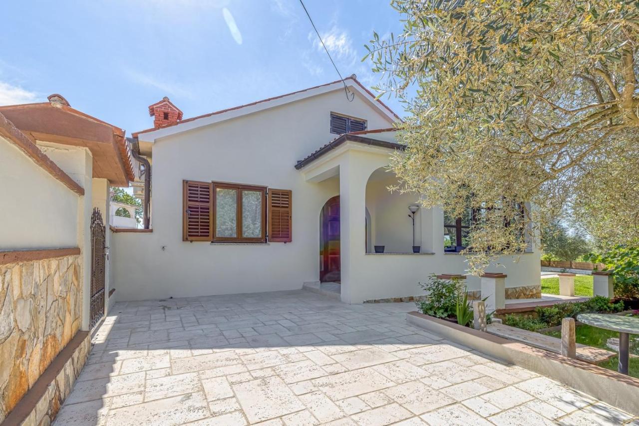 Villa Agatta With Private Pool Smoljanci Dış mekan fotoğraf