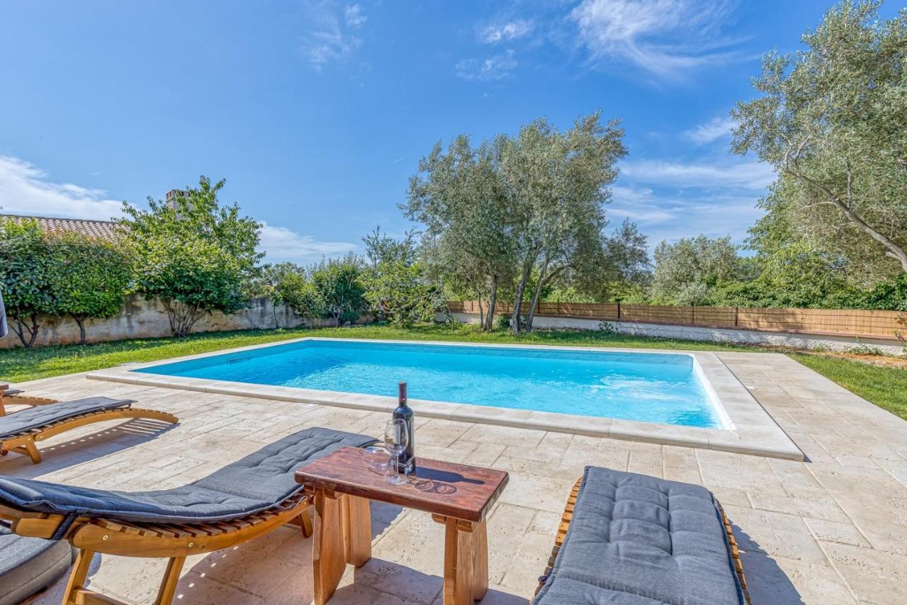 Villa Agatta With Private Pool Smoljanci Dış mekan fotoğraf