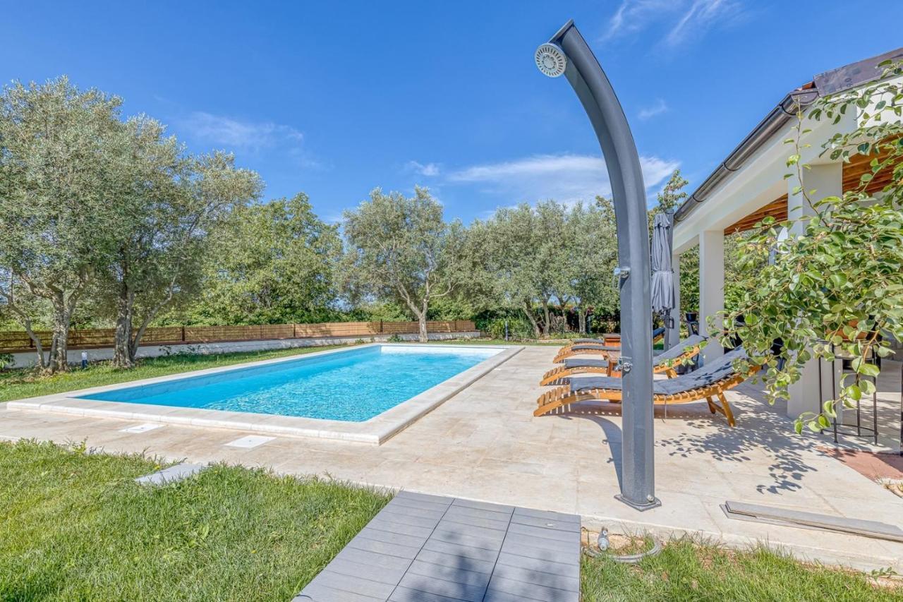 Villa Agatta With Private Pool Smoljanci Dış mekan fotoğraf