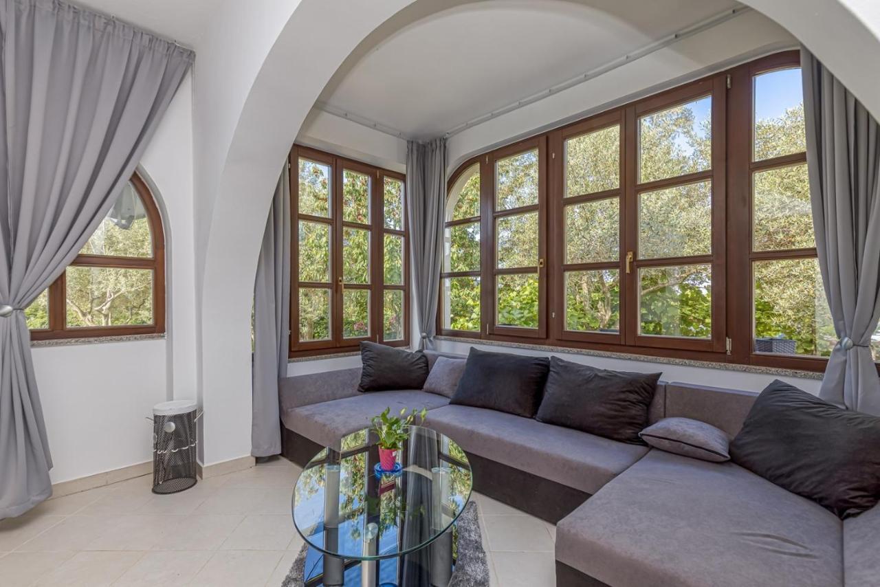Villa Agatta With Private Pool Smoljanci Dış mekan fotoğraf